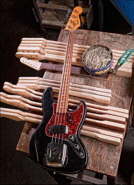 Fender 1961 Closet Classic Jazz Bass - full size