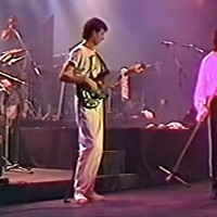 Paul Young: “Wherever I Lay My Hat” Live, with Pino Palladino (1985)