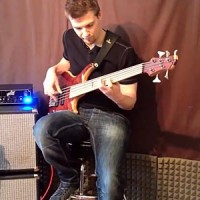 Damien Langkamer: Bass Groove / Solo Idea