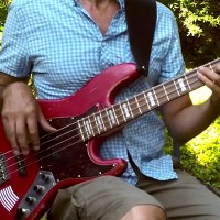 Lesson: Soul/Funk Fingerstyle Bass Groove
