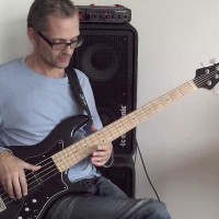 Lesson: Using Vibrato to Your Bass Lines for Better Phrasing