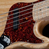 Carvin Introduces JB4 and JB5 Classic Bolt-Neck Jazz Basses