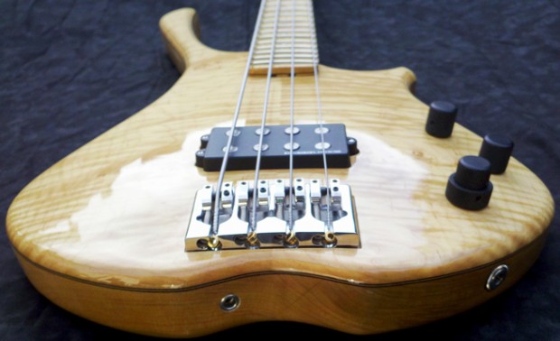 Scott Guitar Works SB-2 Bass - body