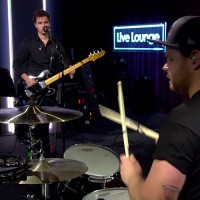 Royal Blood Covers The Police’s “Roxanne”