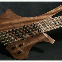 Dahrendorf Guitars Introduces Daikatana Bass