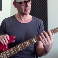 Fast Fretboard Position Shifting on Bass