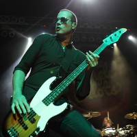 Bass Players to Know: Robert DeLeo