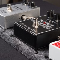 Pedalboard Supplies Introduces Pedal-Links Effect Mounting System