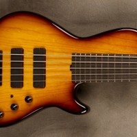 Sadowsky Unveils Single Cut 24 Fret 5-String Bass