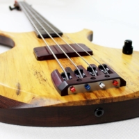 Bass of the Week: Fleeting Guitars Tsukanoma