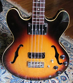 1968 Gibson EB-2D Bass (body front)