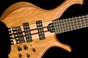 Bass of the Week: Laurus T900-XR