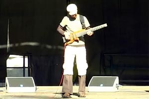 Armin Metz: “Sanskar Valley” Solo Bass Performance