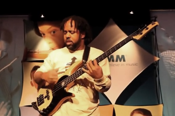 Victor Wooten: Live Solo Bass at 2011 NAMM Show