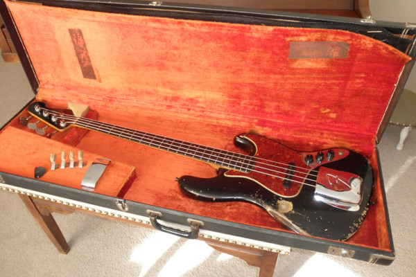 Old School: 1963 Fender Jazz Bass