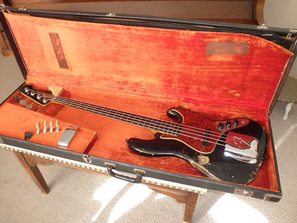 Old School: 1963 Fender Jazz Bass – No Treble