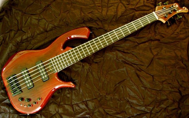 Datum RM Series Bass