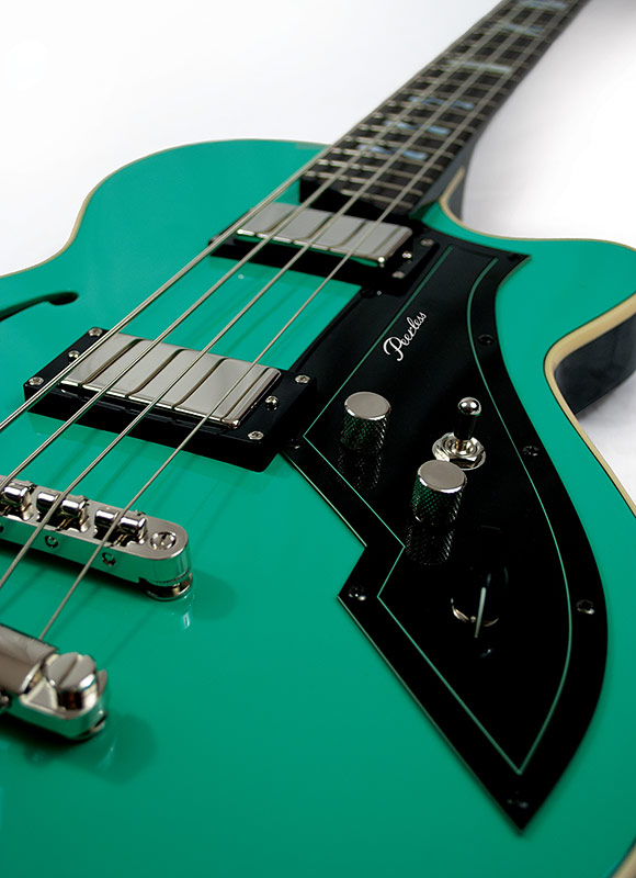 Peerless Guitars Retromatic B2 Bass body - Teal Green