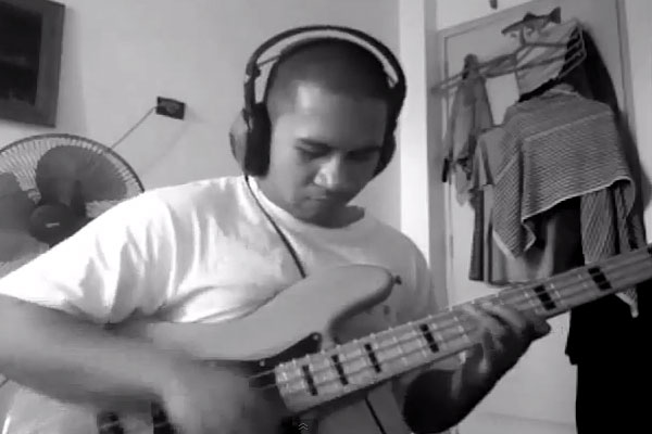 Jim Joel Santos: “The Chicken” Solo Slap Bass Arrangement
