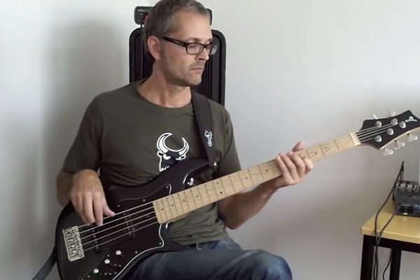 Lesson: How to Groove on Bass