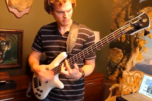 Nathan Navarro: Bass Effects Demonstration