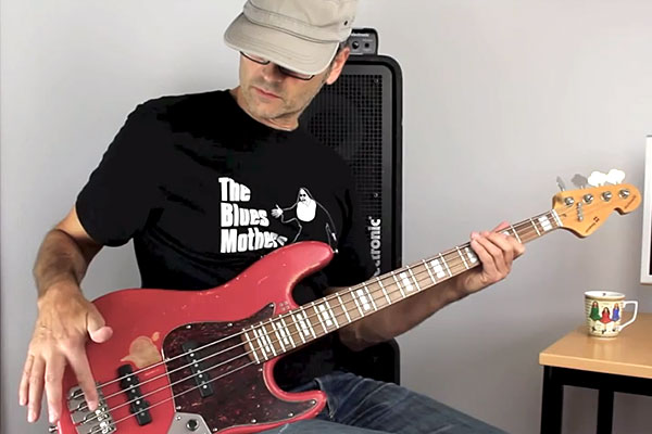 Bass Lesson: The Fast “Fade” Trick (All in the Fingers)