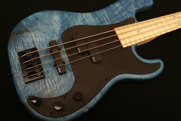 Bass of the Week: Soame Custom Guitars PJ435