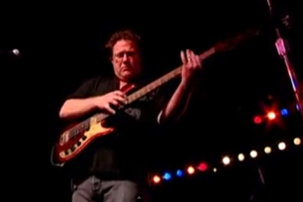 Stu Hamm: Star Spangled Banner Solo Bass Performance