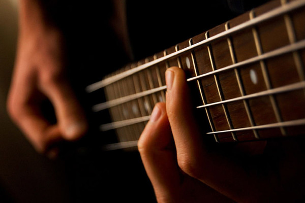 Maintaining Your Tone Between Fingerstyle and Slap
