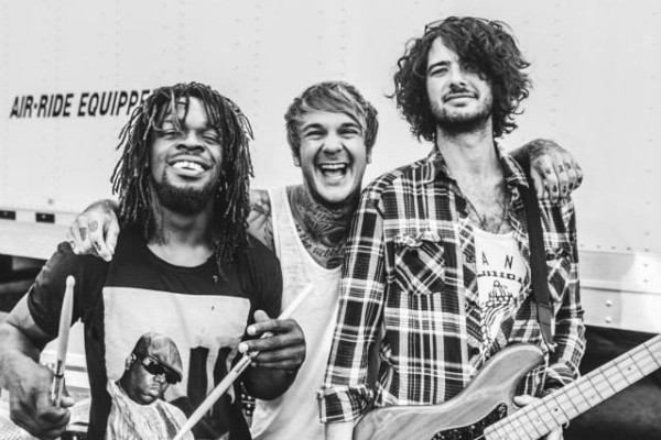 Chiodos Announces New Bassist and Drummer