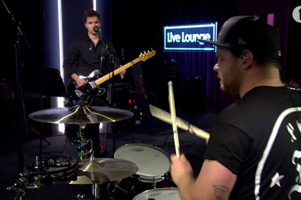 Royal Blood Covers The Police’s “Roxanne”