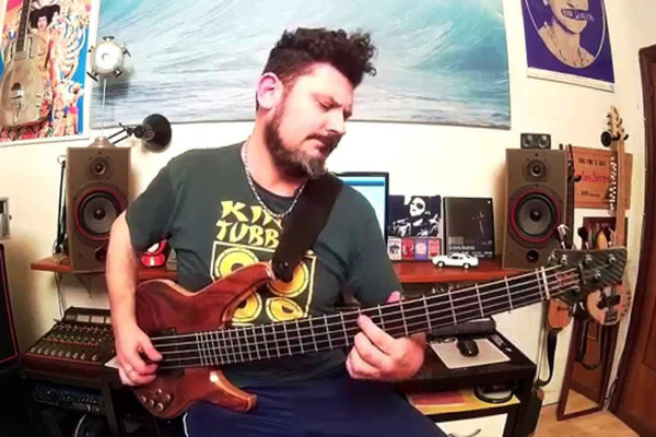 Alessandro Corsi: Solo Bass Arrangement of “Don’t Stop Me Now”
