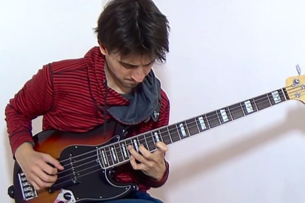 Pablo Elorza: Bass Solo Chord Melody