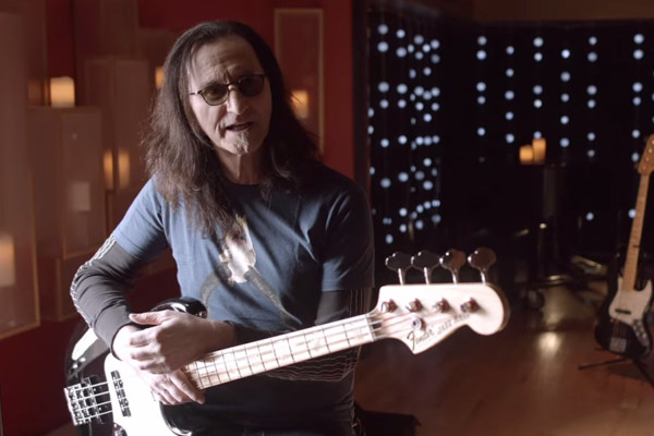 Geddy Lee on Developing His Right-Hand Picking Technique