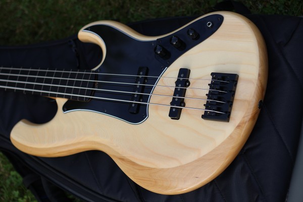 Bass of the Week: AMJ Guitars Fretless Bass