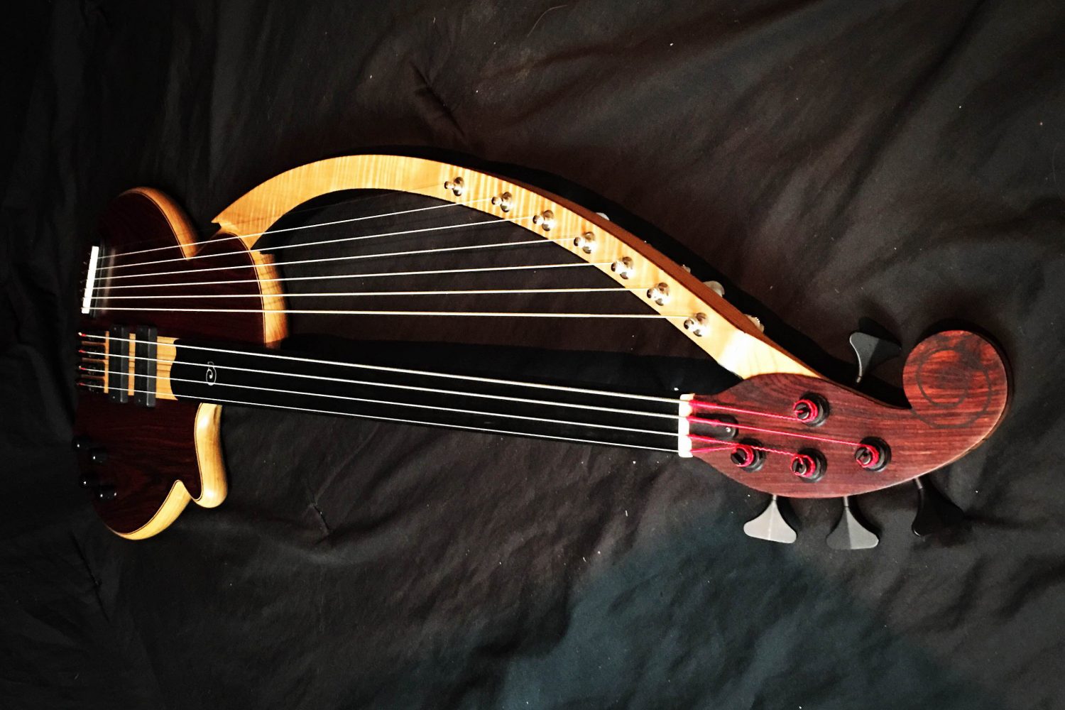 Barton Basses 11-String Fretless Harpbass Neck Profile