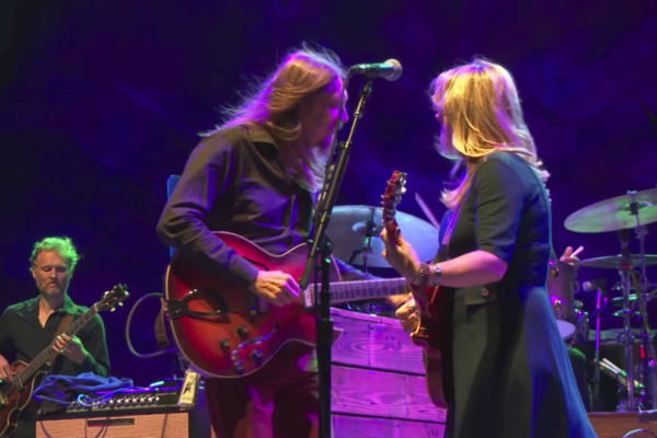 Tedeschi Trucks Band with The Wood Brothers: Sweet Virginia