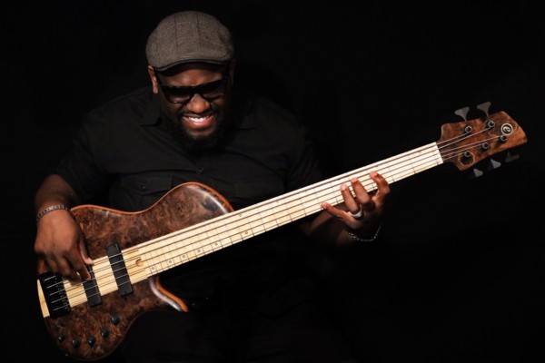Elrick Guitars Announces the Daric Bennett Signature Bass