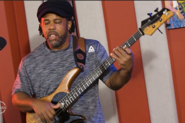 Victor Wooten: Funky D (Live)