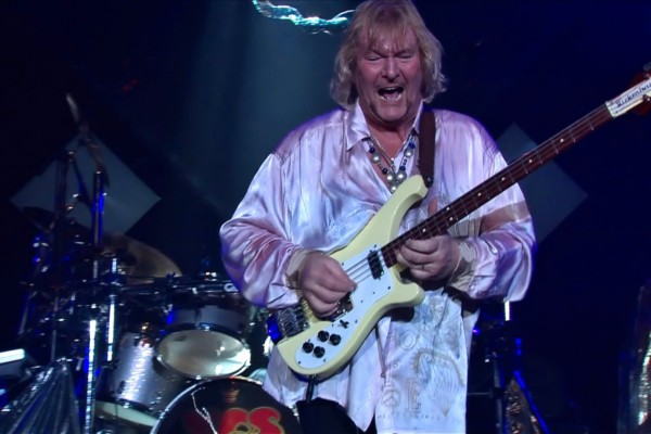 Yes: Long Distance Runaround/The Fish (Live at Montreux 2003)