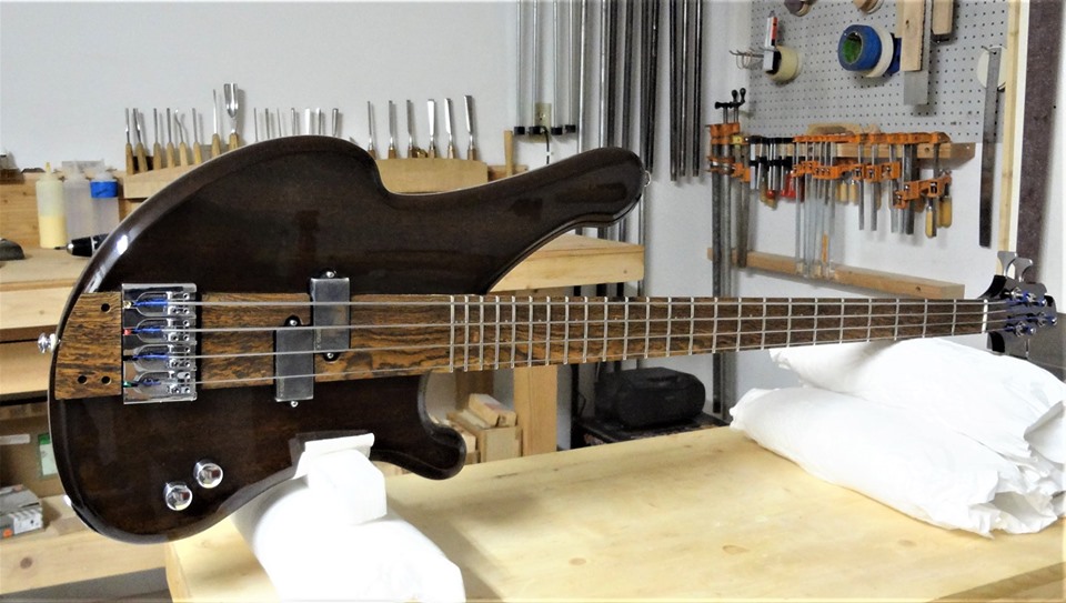 R. Low Vaughn Instruments Panzer Bass