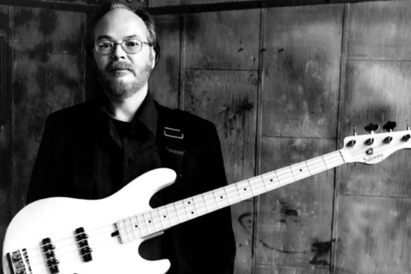Walter Becker’s Music Gear to Be Auctioned
