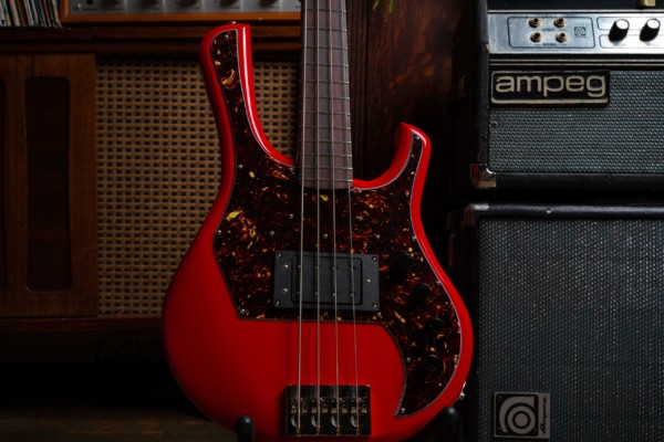 Chris Seldon Guitars Unveils Ranger 4/34 Bass