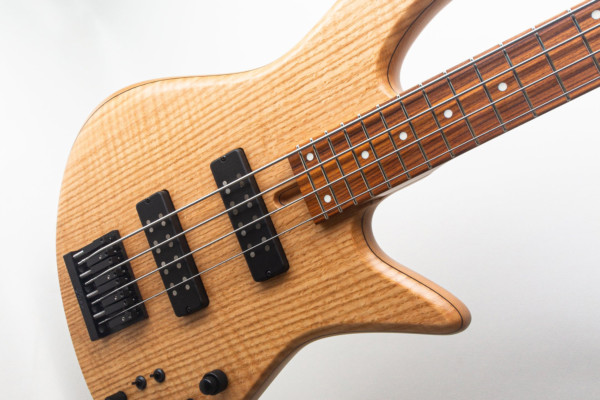 Fodera Introduces “34×24” Emperor 4 Standard Bass