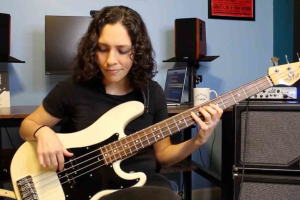 Keep It Groovy: Basic Tips For Improvising A Bass Line While Jamming Or Recording