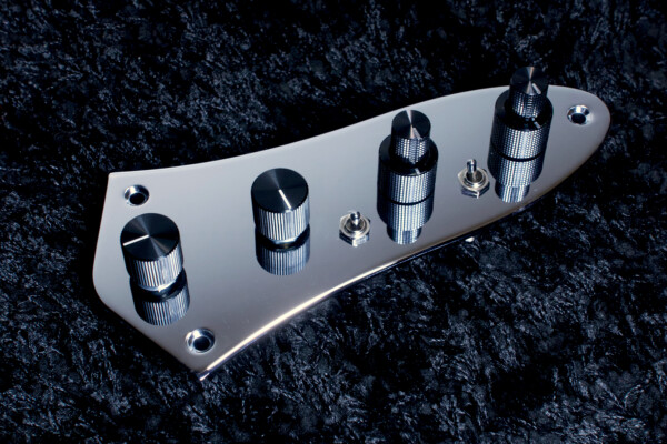 LusitHand Devices Unveils the 800TS Bass Preamp