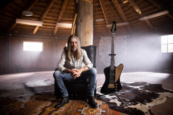 Gibson TV Launches “Icons” Episode on Rex Brown of Pantera