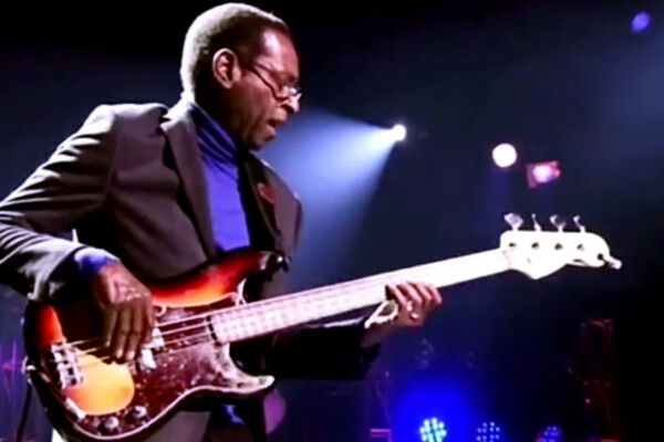 Willie Weeks: Voices Inside (Everything is Everything) Bass Solo – Live