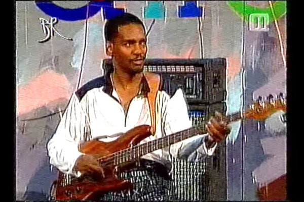Victor Bailey Group: “Behind the Stage” Performance (2000)