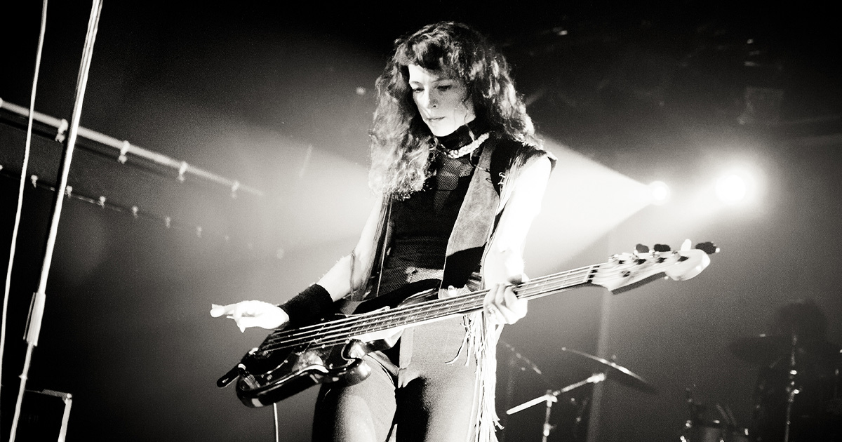 Melissa Auf der Maur Reflects on Hole, Smashing Pumpkins, and the ’90s in New Memoir